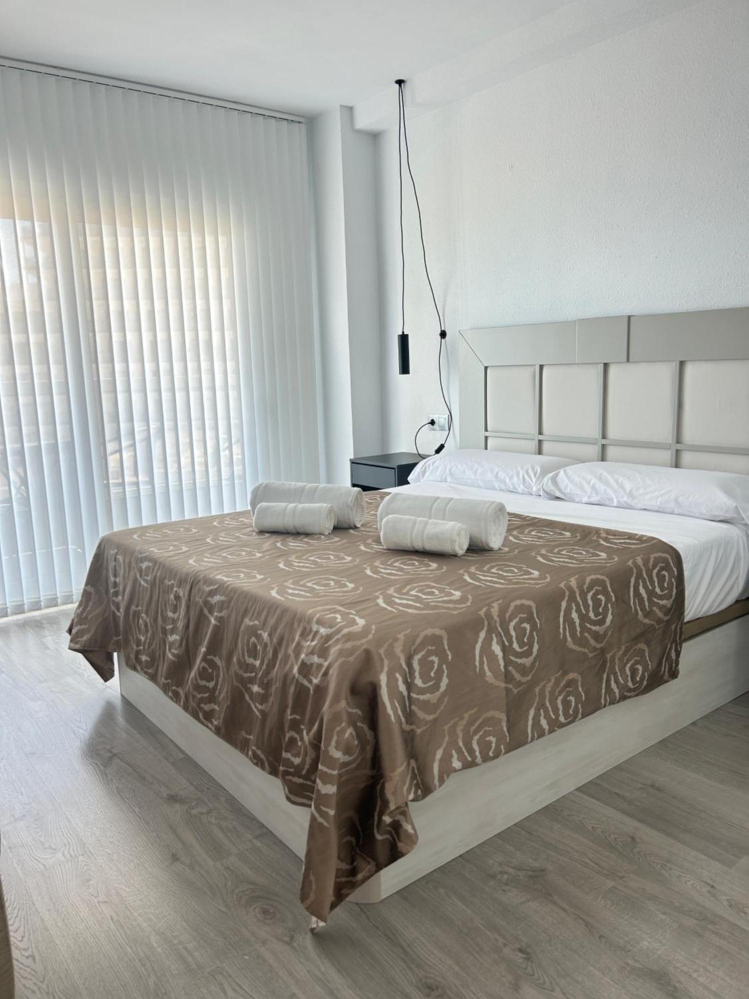 Diana Apartment - Terrace And Pool - 80M From The Beach Benalmádena Exterior photo